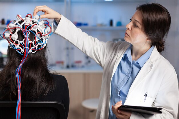 Znaczenie wczesnej diagnostyki chorób układu nerwowego dla poprawy jakości życia pacjentów