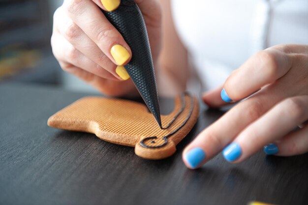 Sztuka tworzenia wyjątkowych torebek skórzanych: od rzemiosła do unikalnego stylu