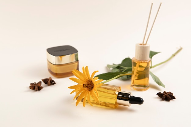 Jak naturalne oleje mogą wpłynąć na zdrowie i wygląd naszej skóry?